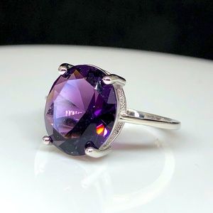 925/18kw Gold Genuine Amethyst Ring